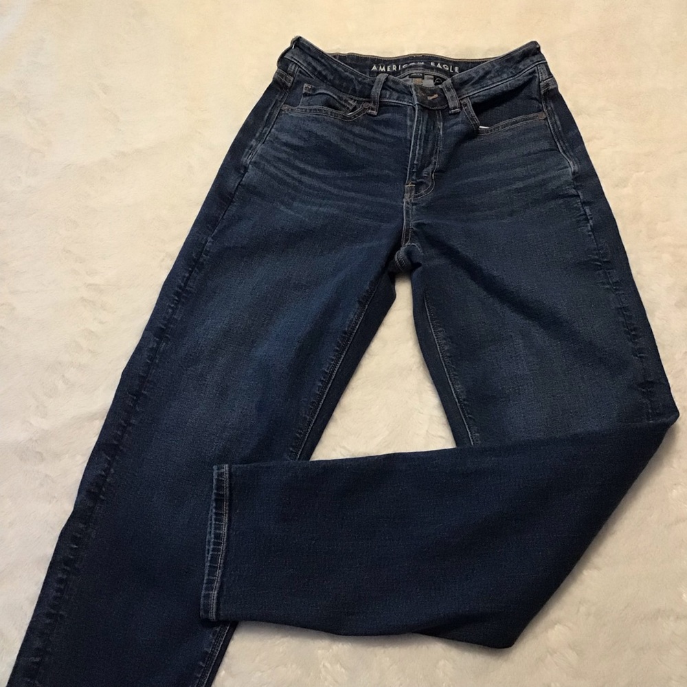 America Eagle Mom jeans. Size 4